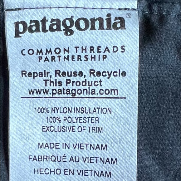Patagonia women’s Nano Air hooded jacket size me   Rare. - Picture 11 of 12